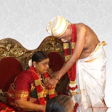 Book Pandit / Iyer for bhima ratha shanthi 70th birthday pooja @  Dial4iyer.com. When the married couple … | 70th birthday, 60th birthday,  Wedding anniversary wishes